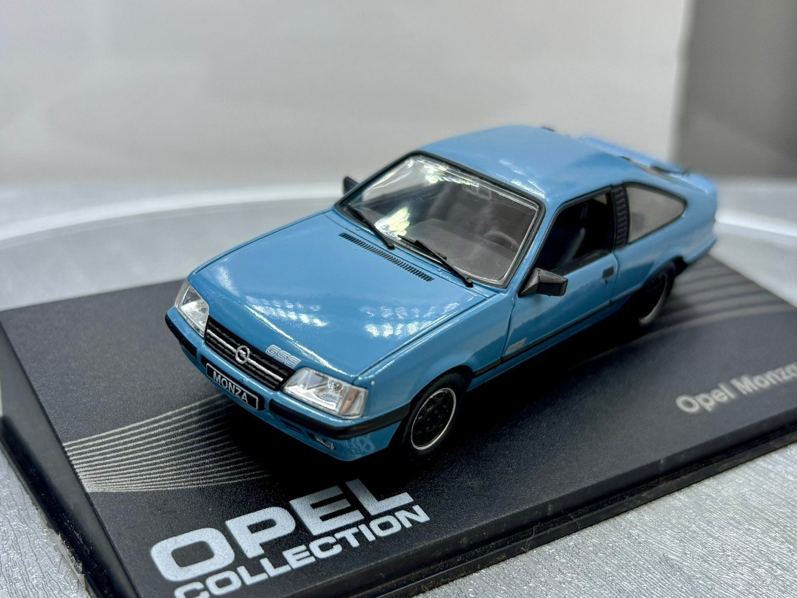 1:43 Opel Monza A GSE 1983 - 1986., Ophalen of Verzenden, Zo goed als nieuw