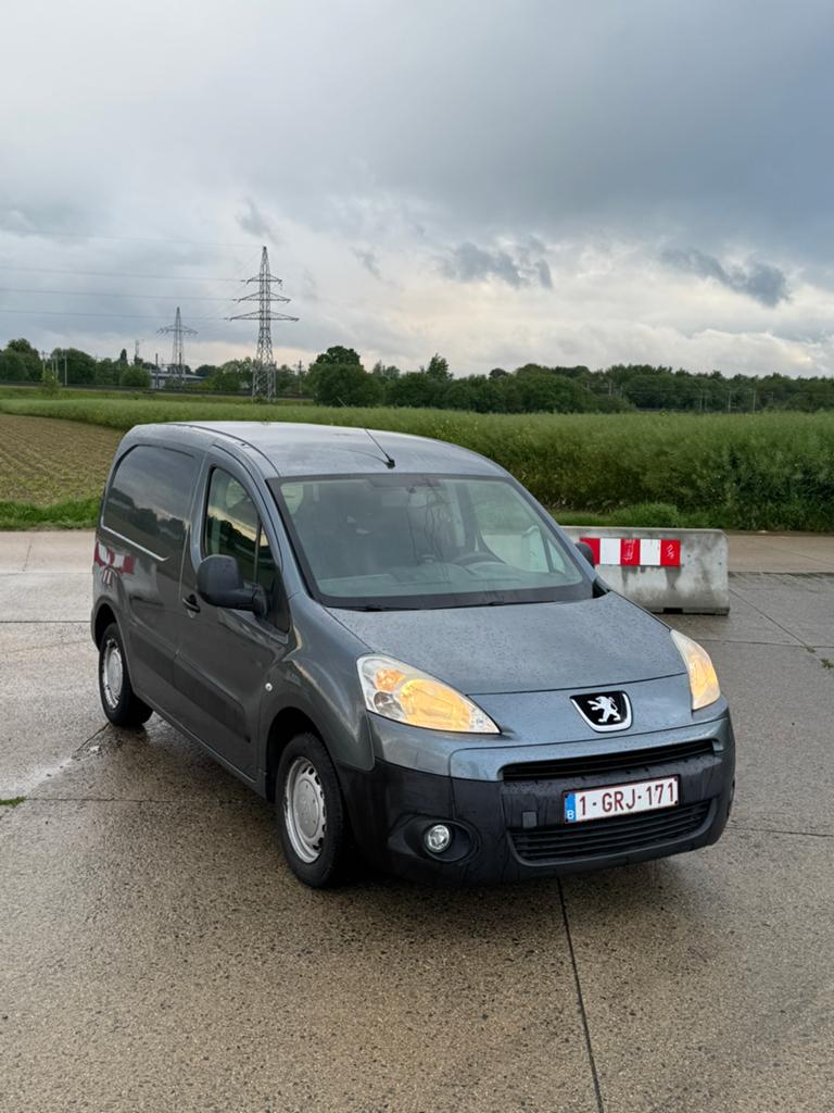 Peugeot Partner 2010, Autos, Camionnettes & Utilitaires, Particulier, Enlèvement