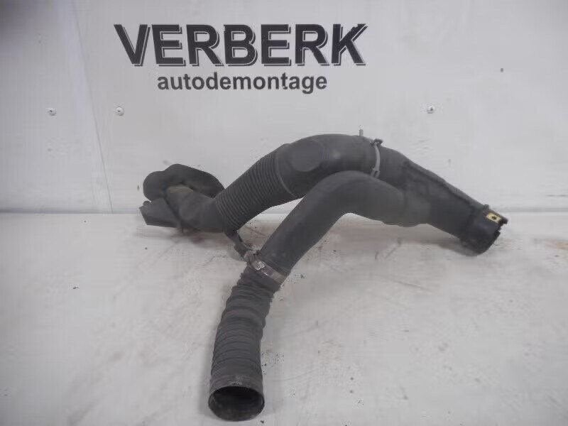 LUCHTAANZUIGSLANG Volkswagen Polo III (6N2) (6N0129608H), Berliner Ring 2 38440 Wolfsburg, DE, Enlèvement ou Envoi, Volkswagen