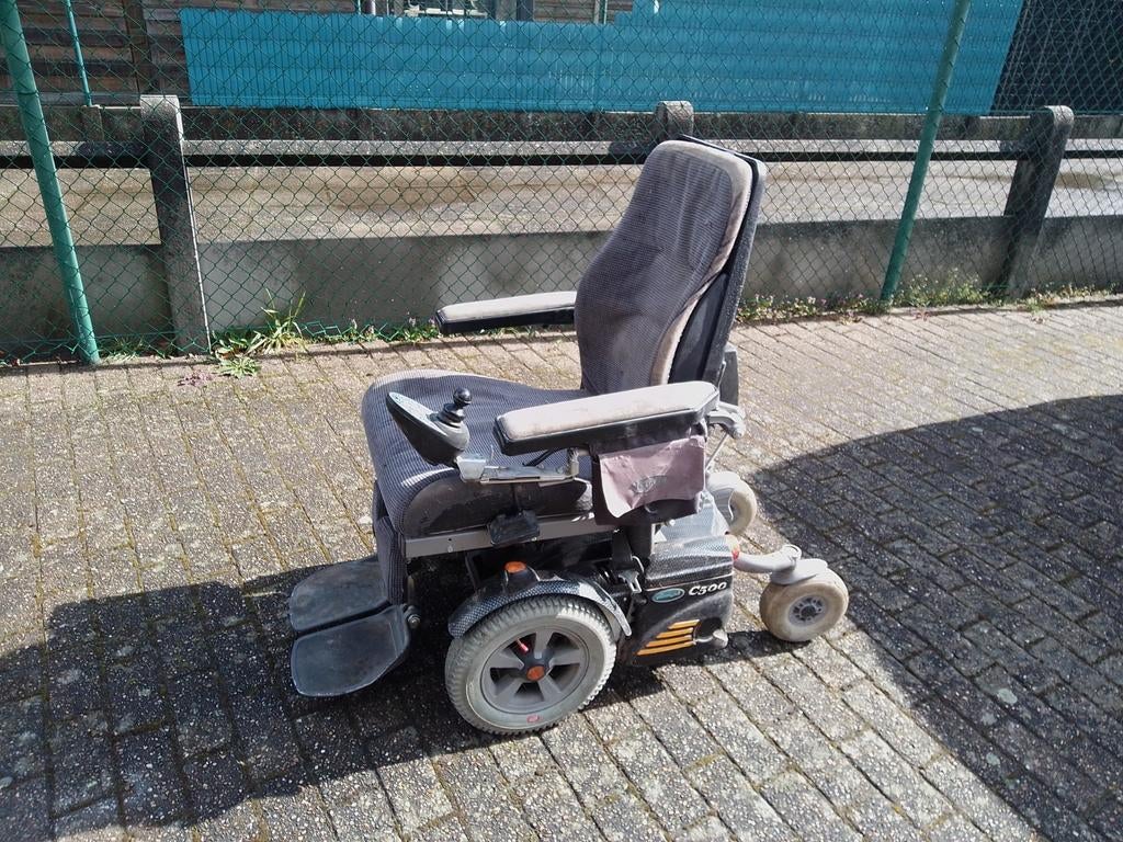 Elektrische rolstoel, Ophalen, Elektrische rolstoel