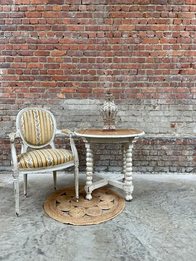 Ronde bijzettafel / salontafel met gedraaide poten, Huis en Inrichting, Tafels | Bijzettafels, Zo goed als nieuw, Ophalen