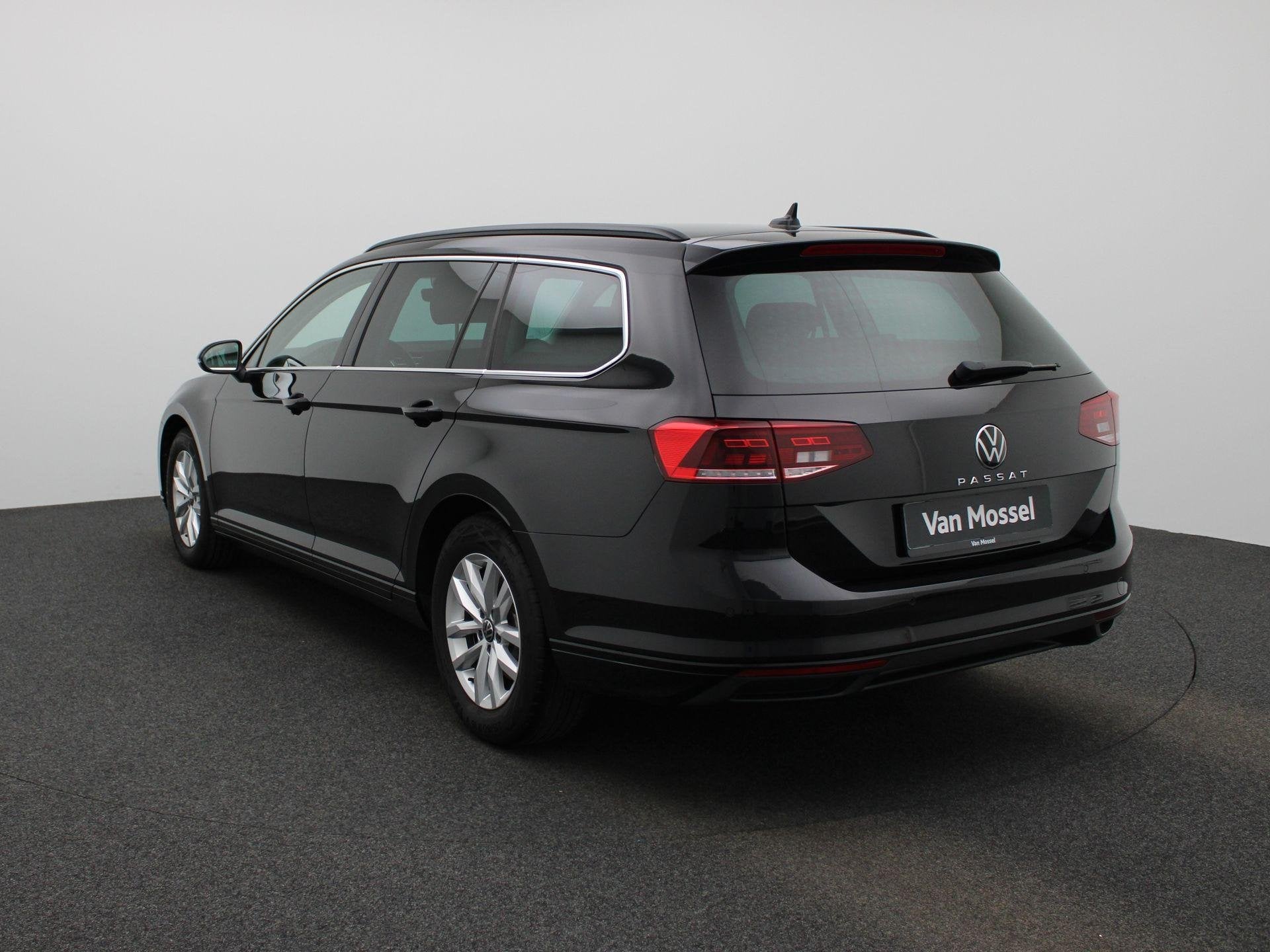 Volkswagen Passat 1.5 eTSI OPF DSG (automatique), Autos, Achat, 110 kW, Entreprise, Noir