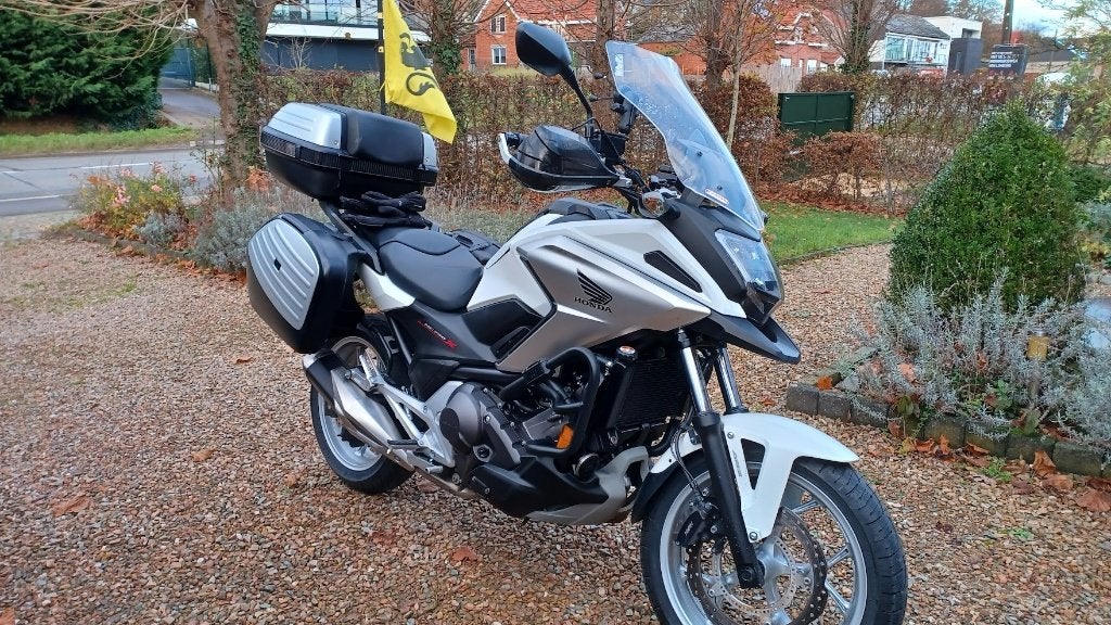 HONDA NC750X DCT, Motoren, 750 cc, 2 cilinders, Gebruikt, Particulier