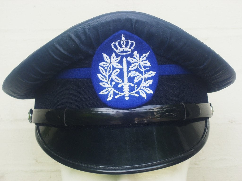 Képi de pluie en taille 58 polcom belge 1980 à macaron tissé, Envoi, Autres, Casque ou Béret