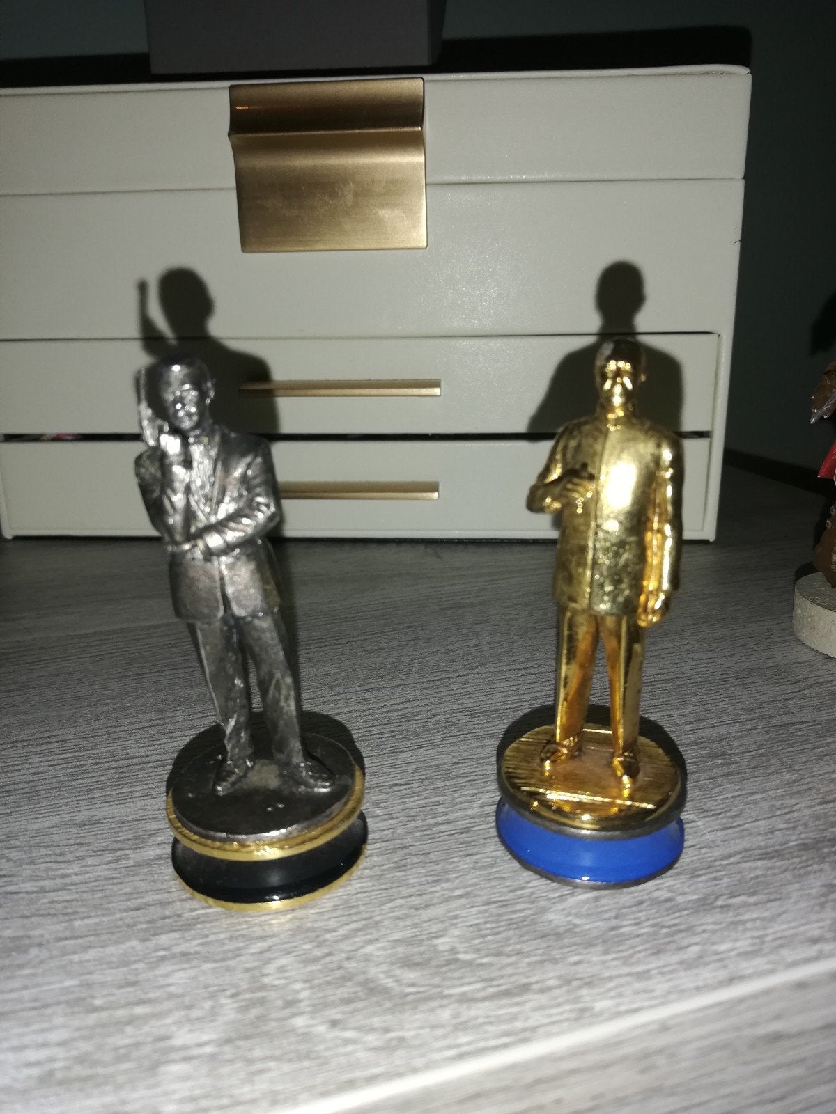 Figurines en métal plomb ou laiton de James bond et docteur, Collections, Lord of the Rings, Enlèvement