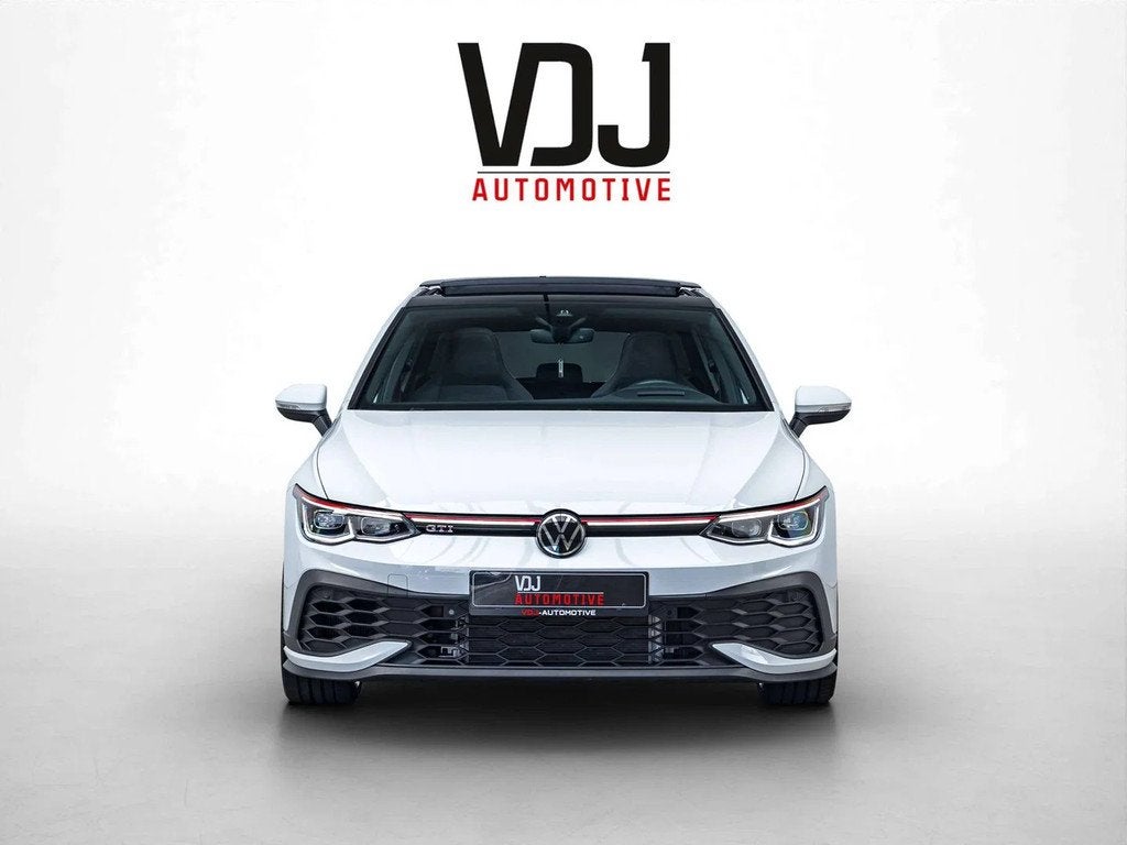 Volkswagen Golf GTI CLUBSPORT|AKRAPOVIC|PANO|IQLIGHTS|HARMAN, Automaat, Gebruikt, Zwart, 1984 cc
