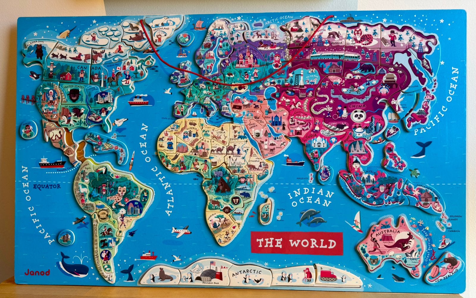 Janod Magneetbord De wereld (ENG) - Inclusief 92 Magneten, Ophalen, Gebruikt, Van hout