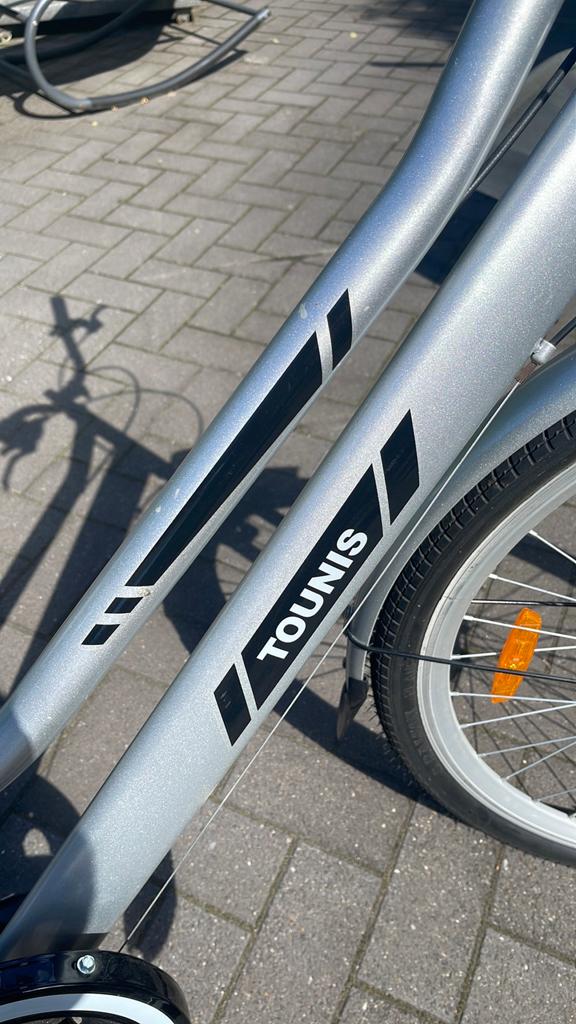 Meisjes fiets 28 inch, Fietsen en Brommers, Ophalen, Zo goed als nieuw, Velgrem
