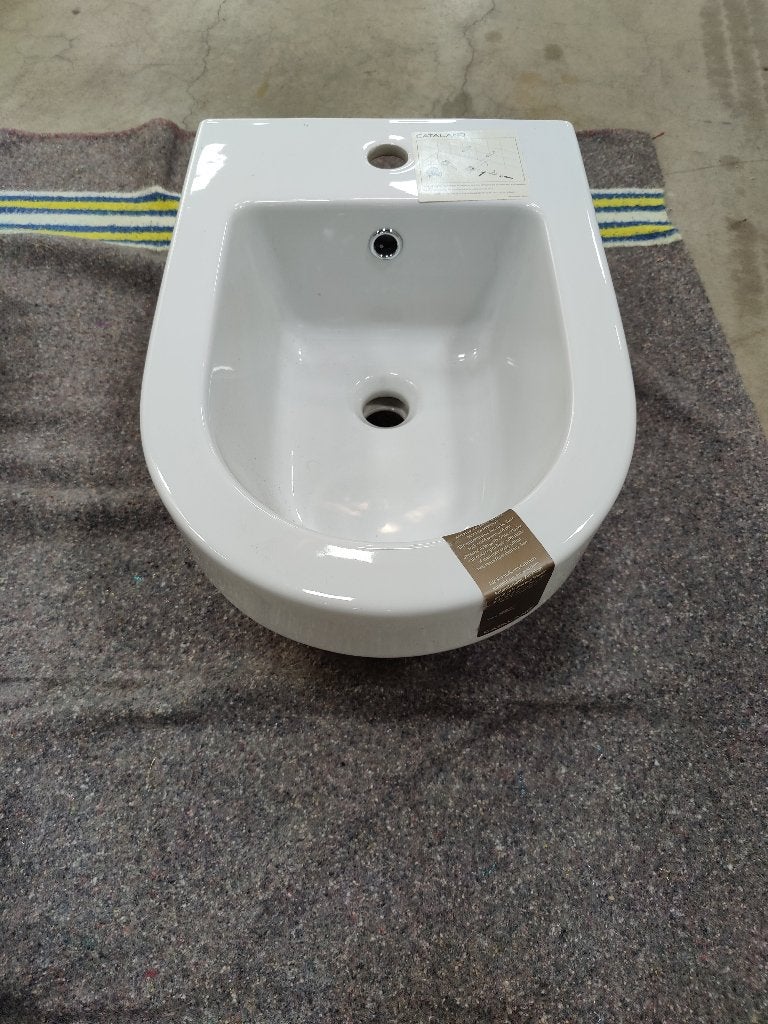 Nieuwe Hangbidet Gratis Merk Catalano, Doe-het-zelf en Bouw, Sanitair, Ophalen, Nieuw, Overige typen