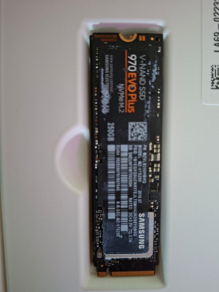 SAMSUNG / 970 EVO PLUS / SSD M.2 / 250 Go, Computers en Software, Harde schijven, Ophalen, Zo goed als nieuw, SSD