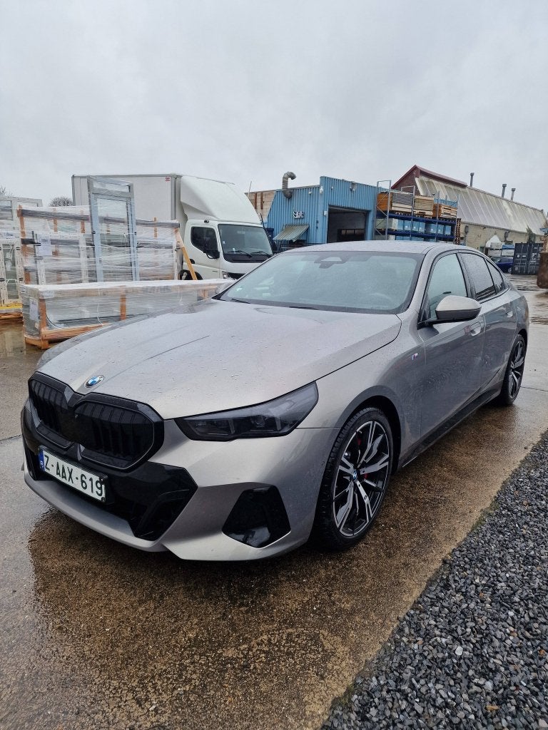 BMW 520i PACK M PRO // TVA Deductible, Auto's, Automaat, Achterwielaandrijving, 4 cilinders, Leder