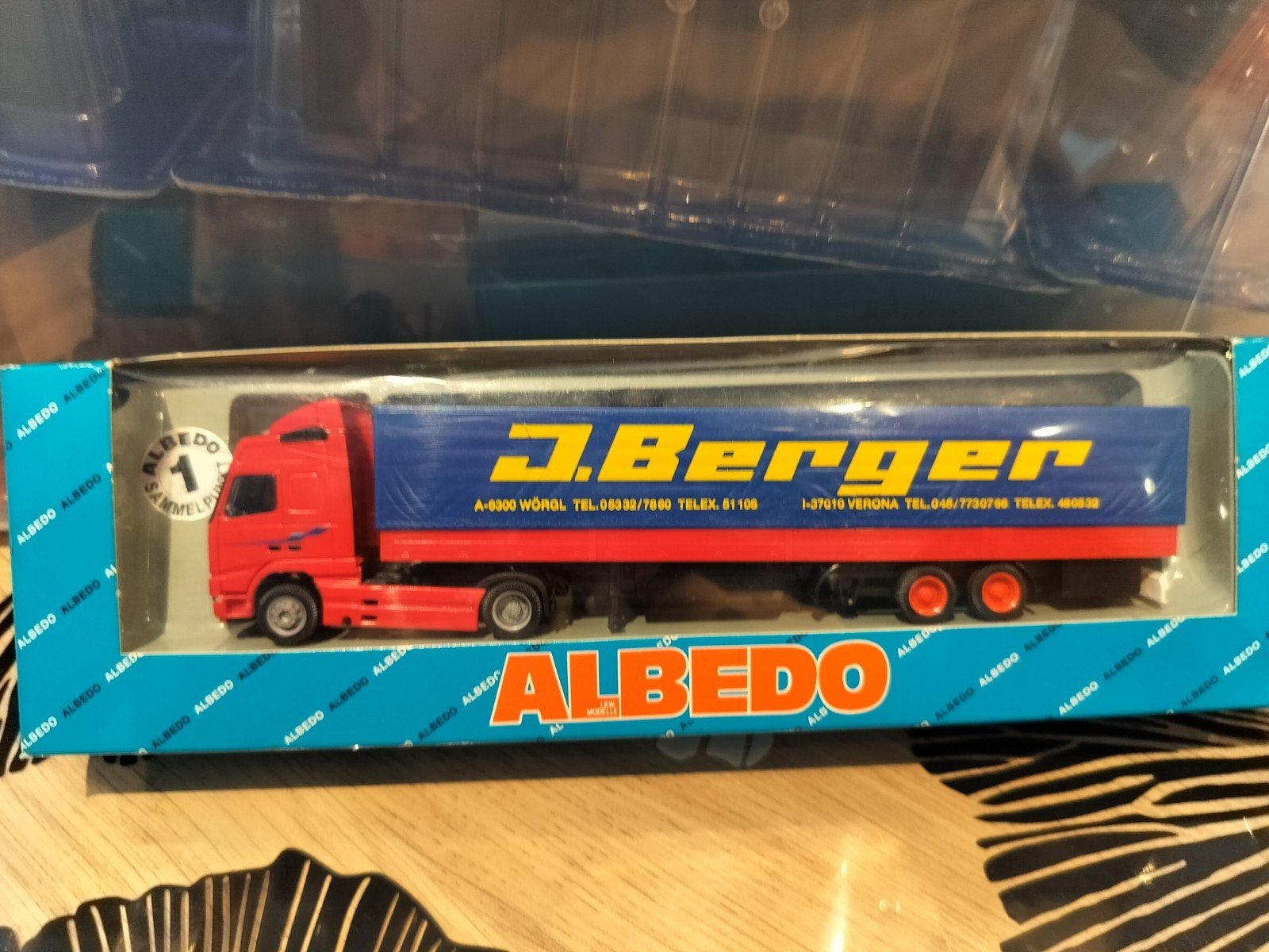 Albedo H0 Mercedes Actros J. Berger 1/87, Hobby & Loisirs créatifs, Enlèvement ou Envoi, Neuf, Bus ou Camion, Autres marques