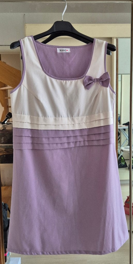 Jolie petite robe hyper légère sans manche lilas-crème Med, Kleding | Dames, Maat 38/40 (M), Kling, Ophalen of Verzenden, Zo goed als nieuw