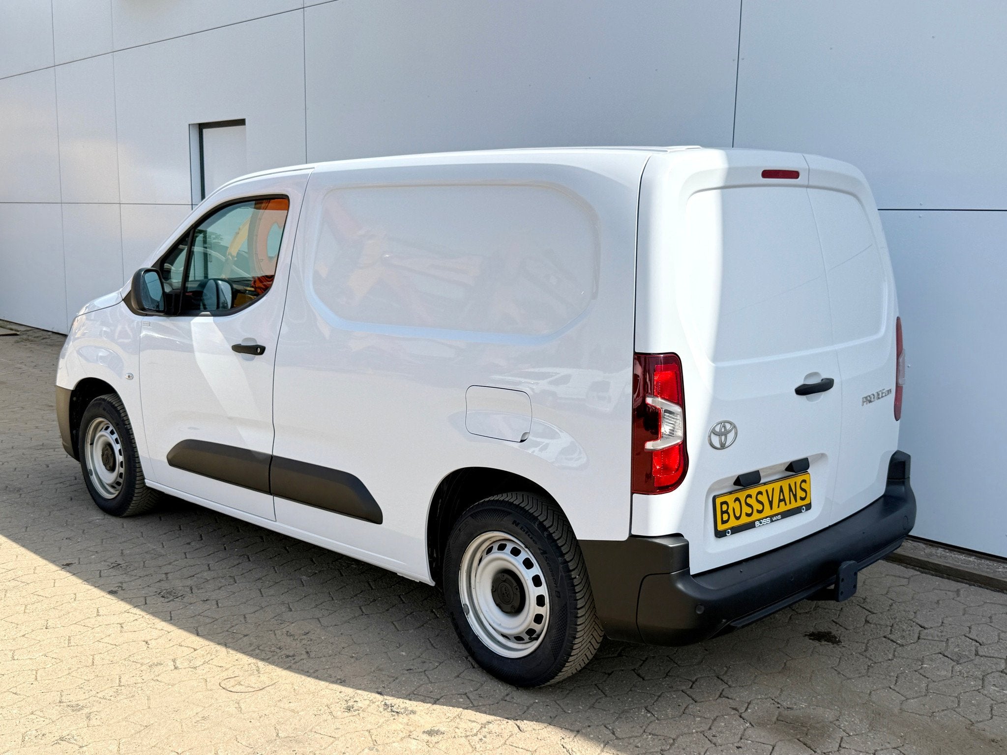 Nieuw Model! L1 Climate Control Cruise Control Lane Assist S, Achat, Entreprise, 2 places, 100 ch