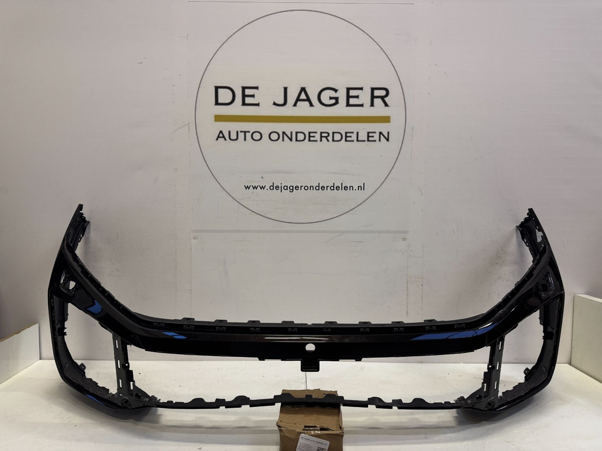 TOUAREG R LINE VOORBUMPER BUMPER FACELIFT 2023+ 760807221G, Gebruikt, Volkswagen AG, Vw@volkswagen.de, Bumper