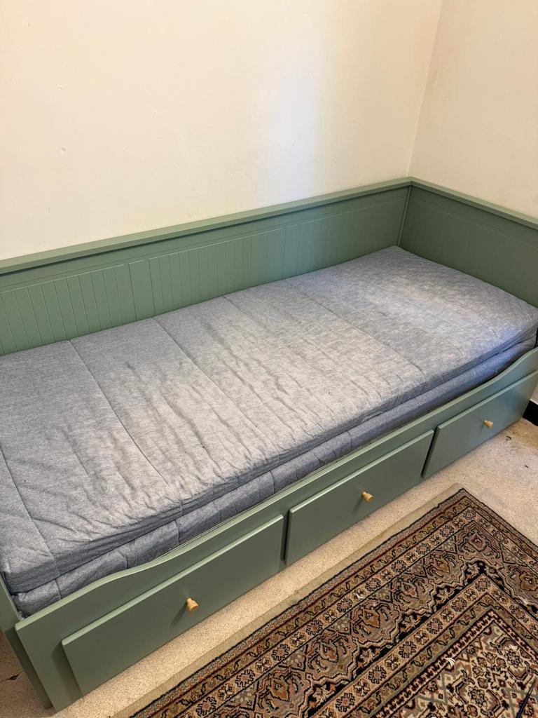 IKEA Hemnes bed, Ophalen of Verzenden, Zo goed als nieuw