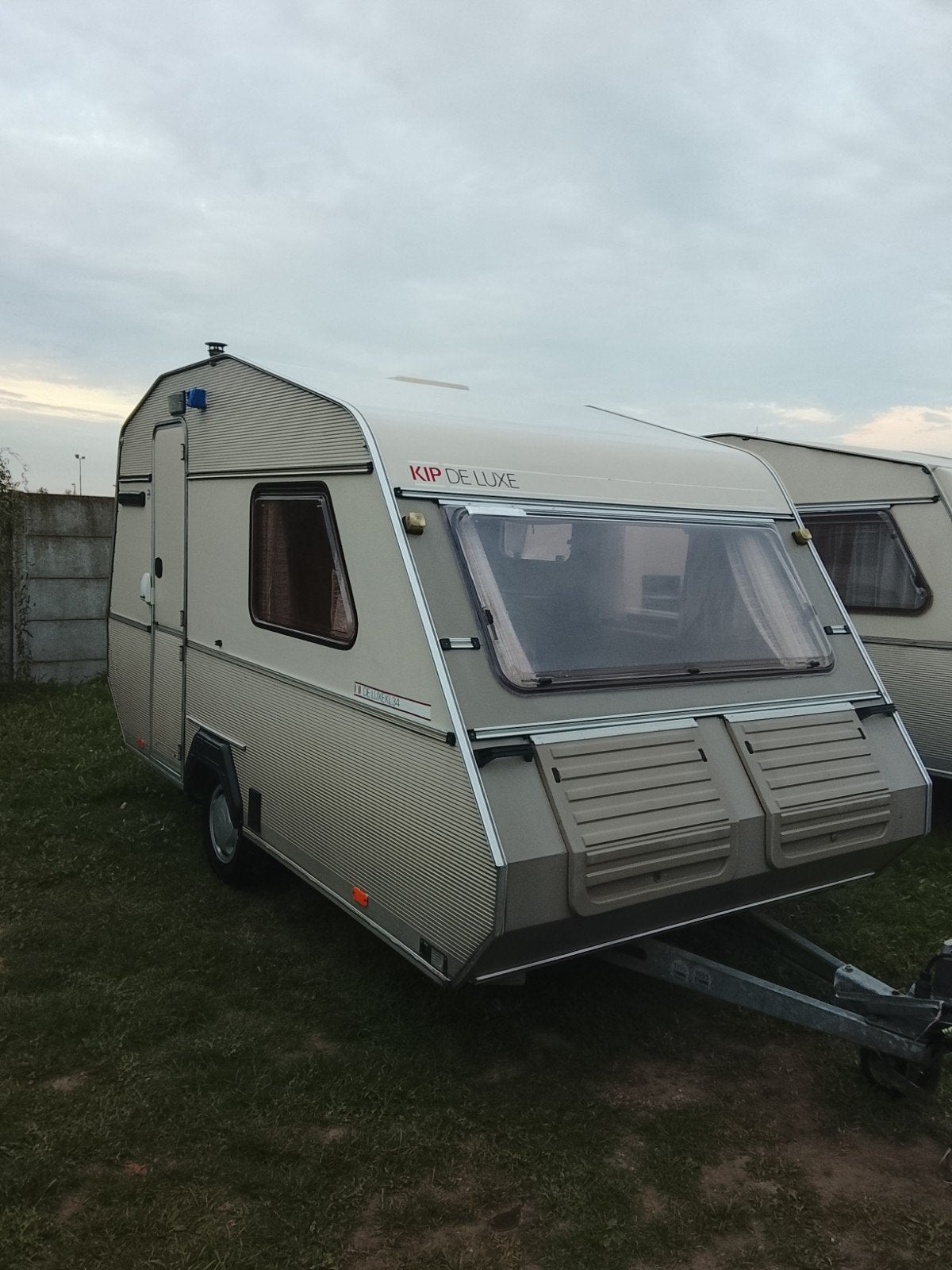 Caravan Kip De Luxe kl34 750kg met voortent, Kip, Kleine zit, Tot en met 3, Particulier