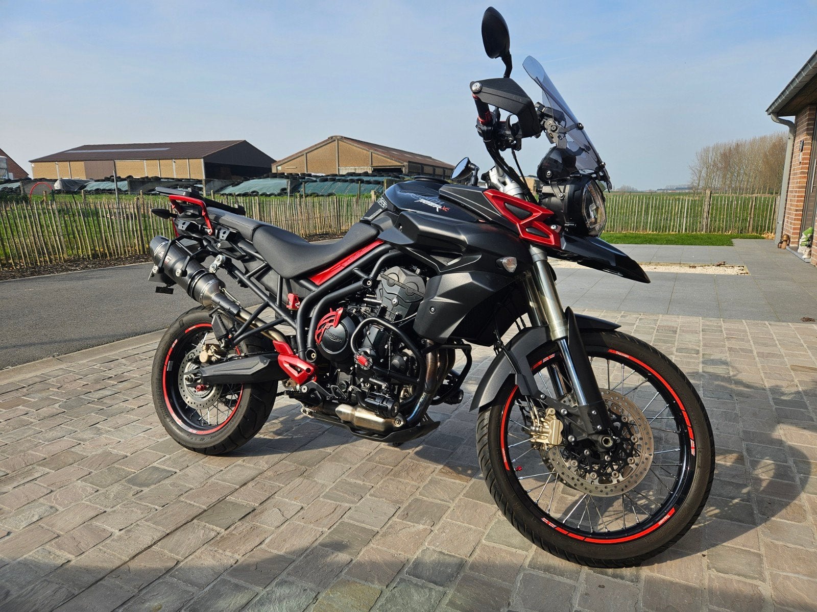 Triumph Tiger 800 xc 2011 Noir/Rouge, ABS, Permis Moto A, Occasion, Plus de 35 kW
