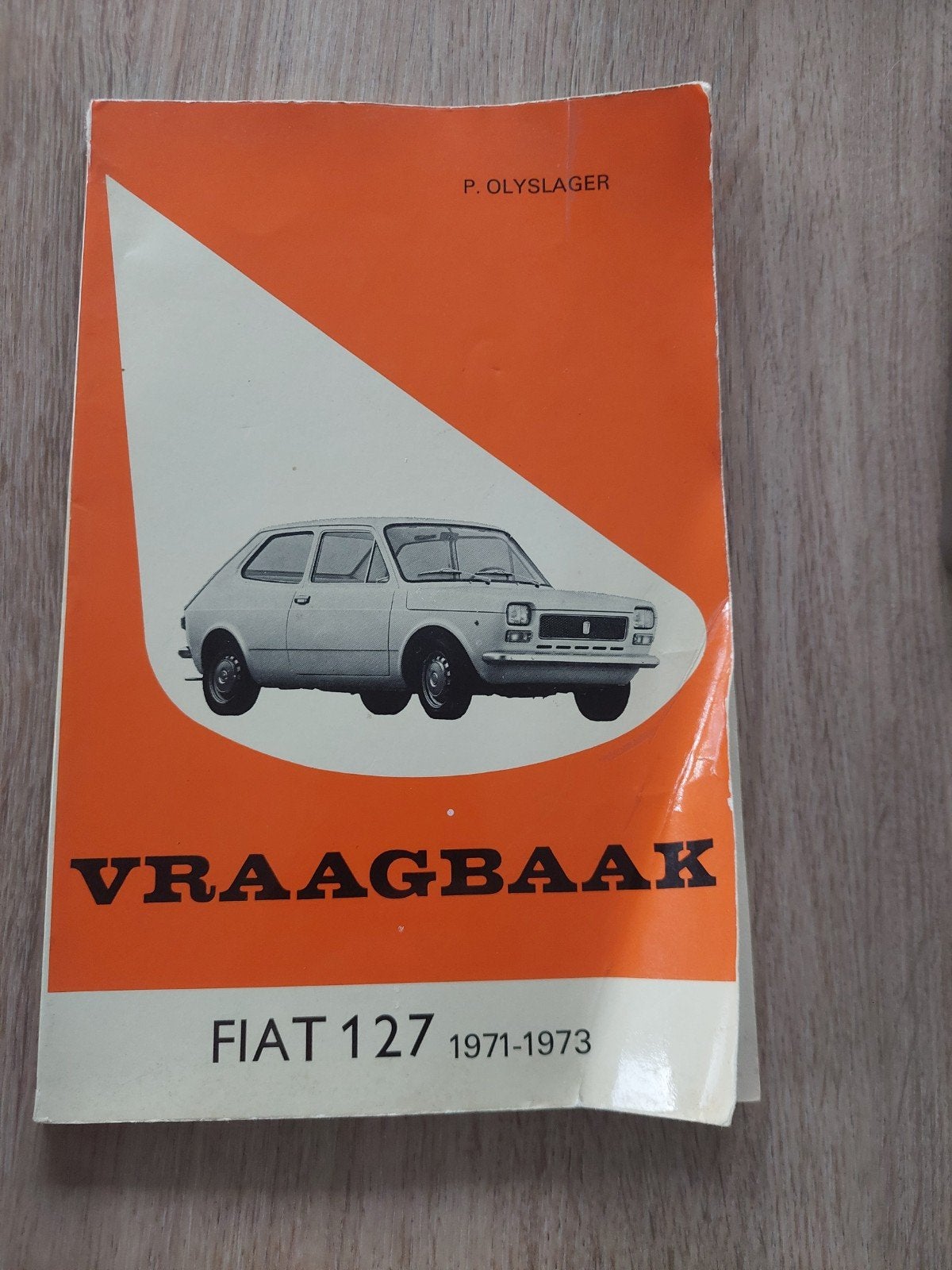 Autovraagbaak Fiat 127, Ophalen