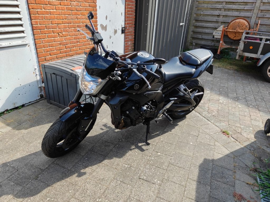 Yamaha FZ1 N, Sportuitlaat, Occasion, 4 cilinders, Particulier