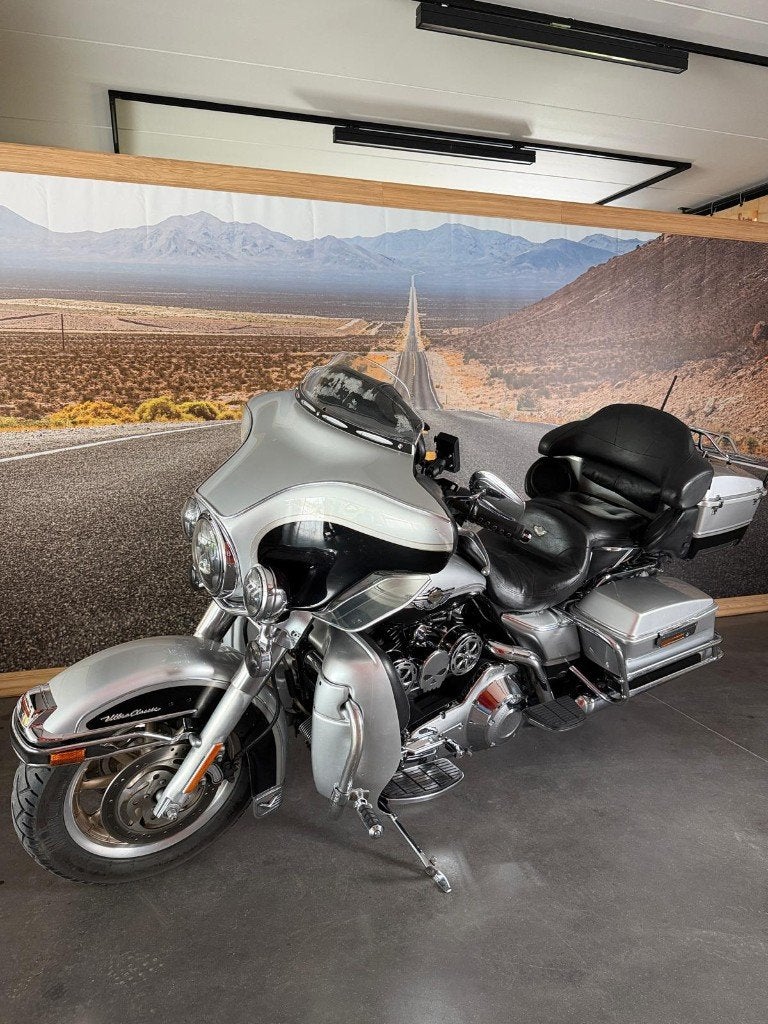 Harley Davidson ULTRA GLIDE 100 jarig bestaan, Motoren, Occasion, Chopper, Bedrijf, 1449 cc