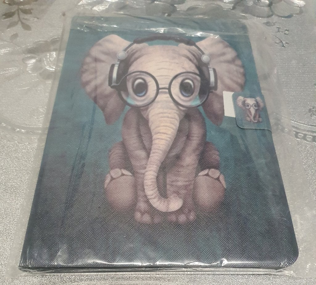Leuke Samsung Tab S9 Hoes – Olifant met Koptelefoon, Verzenden, Nieuw, Overige typen