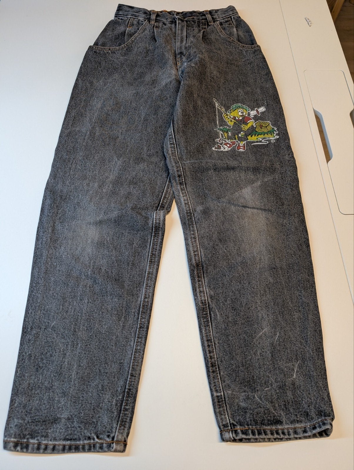 grijze jeans met applicatie op, Kinderen en Baby's, Kinderkleding | Maat 140, Ophalen of Verzenden, Zo goed als nieuw, Jongen
