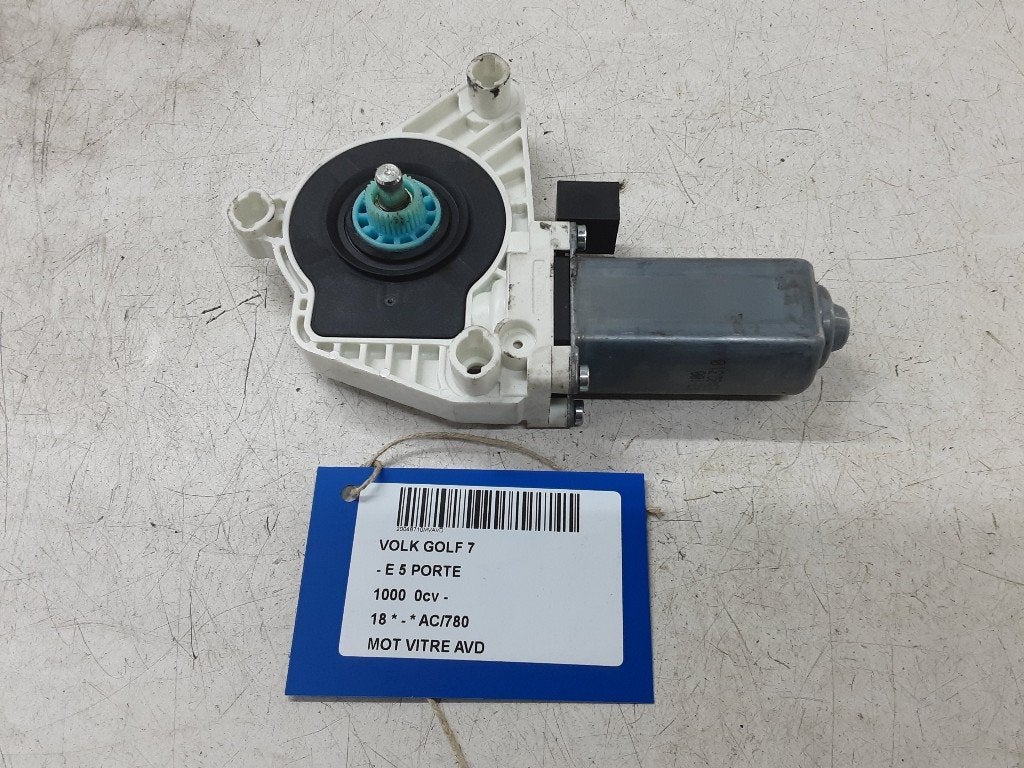 MOTEUR LEVE VITRE ELECTRIQUE AVANT DROIT Golf VII (AUA), Autos : Pièces & Accessoires, Volkswagen, Mevr. I. Hauben, Utilisé, Avant