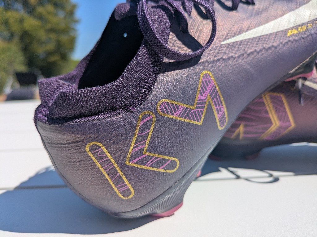 Voetbaschoenen Nike Mbappé maat 42, Collections, Articles de Sport & Football, Enlèvement