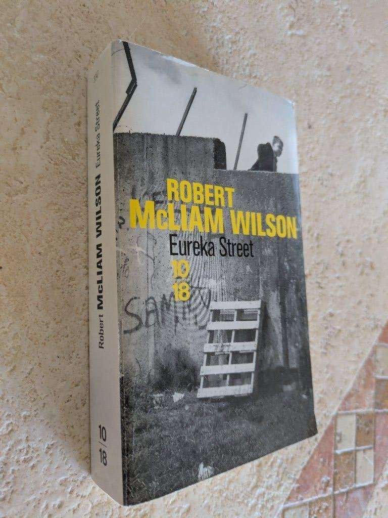 Eureka Street (Robert McLiam Wilson)., Utilisé, Europe autre, Robert McLiam Wilson., Envoi