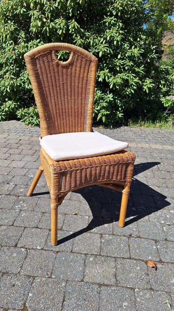 6 chaises en osier avec coussins, Enlèvement