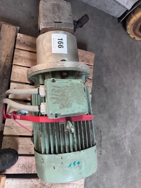 Hydraulische motor met pomp, Zakelijke goederen, Machines en Bouw | Pompen en Compressoren, Ophalen