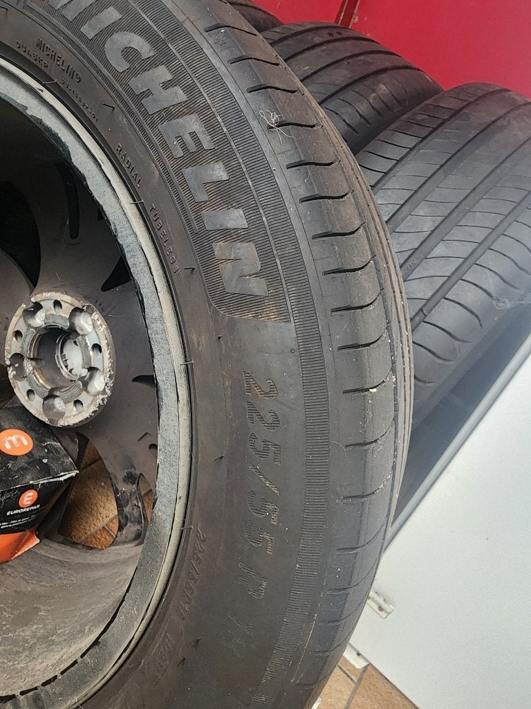 Jantes avec pneu peugeot, Neuf, Pneus été, 18 pouces, Enlèvement