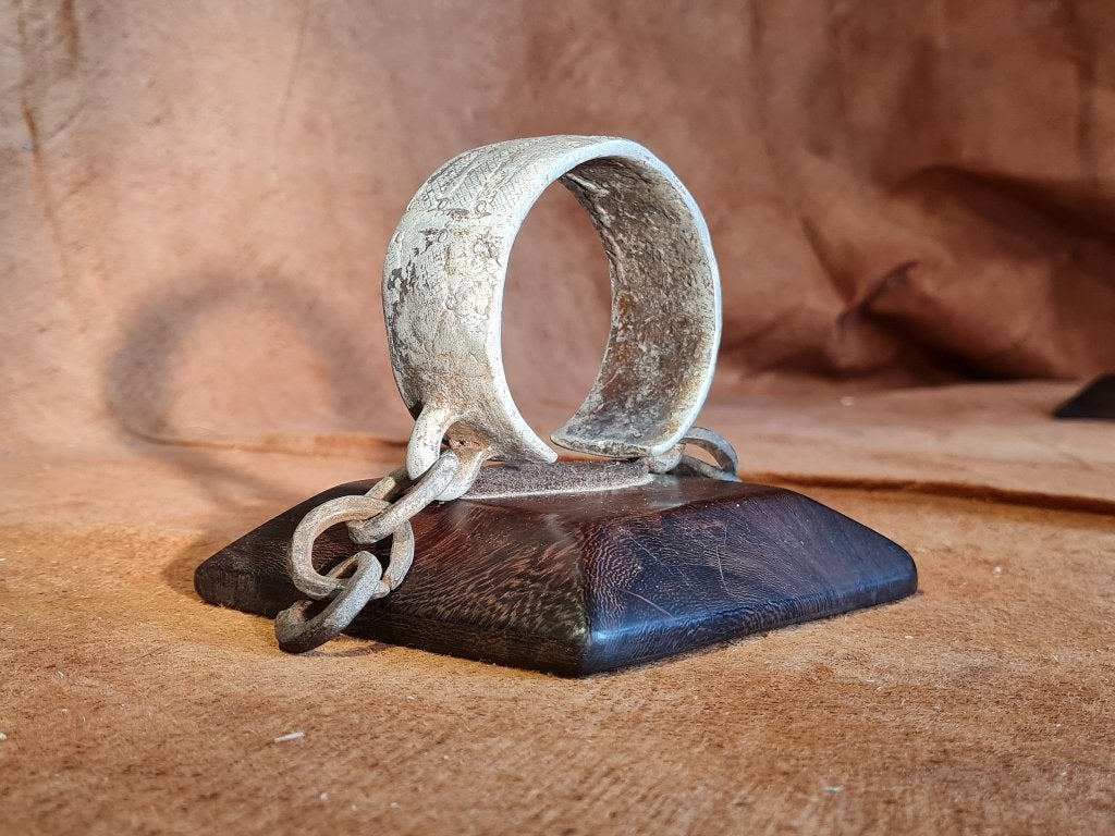 "Chevillère" en aluminium, chaîne en fer forgé, Bwa, Burkina, Antiquités & Art, Fait main, Afrique, Enlèvement ou Envoi, Bijou