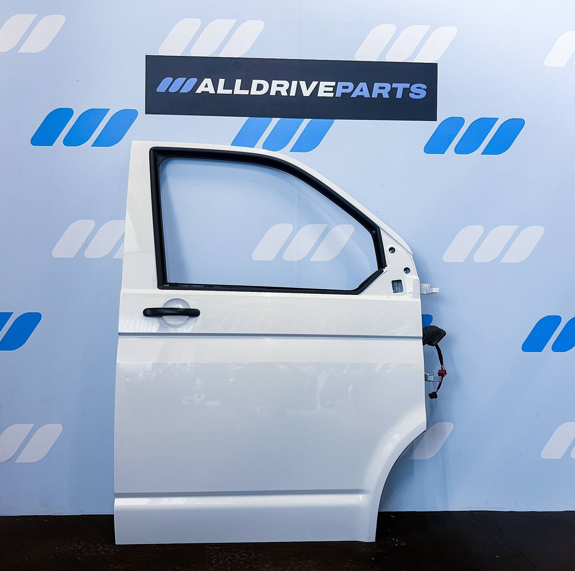 Voorportier rechts VW T6 wit LB9A 7LA831056, -, Utilisé, Porte, Avant