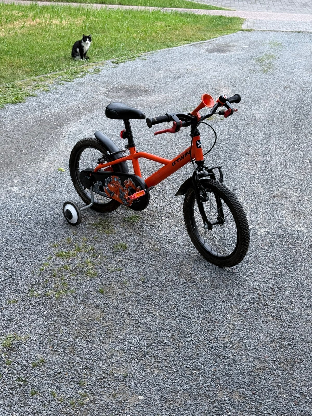 Jongens fiets B’twin robot, Fietsen en Brommers, Ophalen, Zo goed als nieuw, 16 tot 20 inch, Zijwieltjes