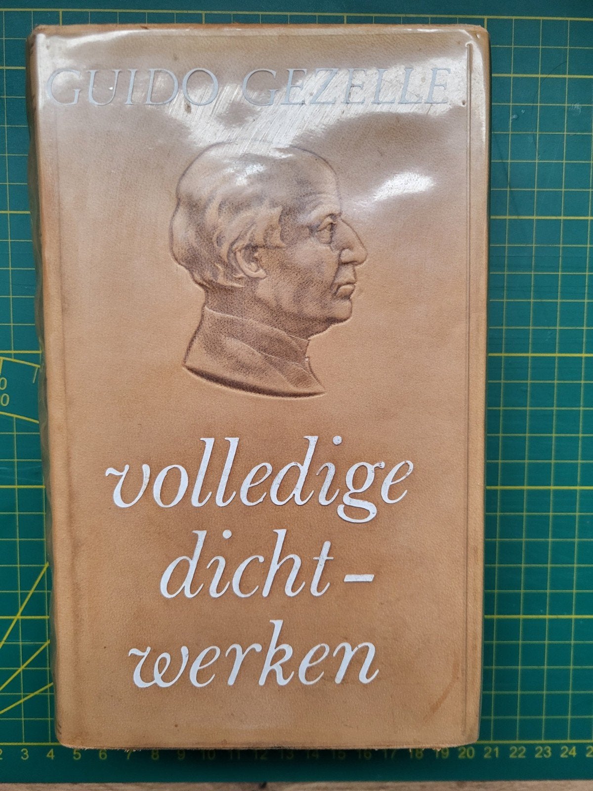 Guido Gezelle - Volledige dichtwerken, Boeken, Ophalen of Verzenden, Gelezen