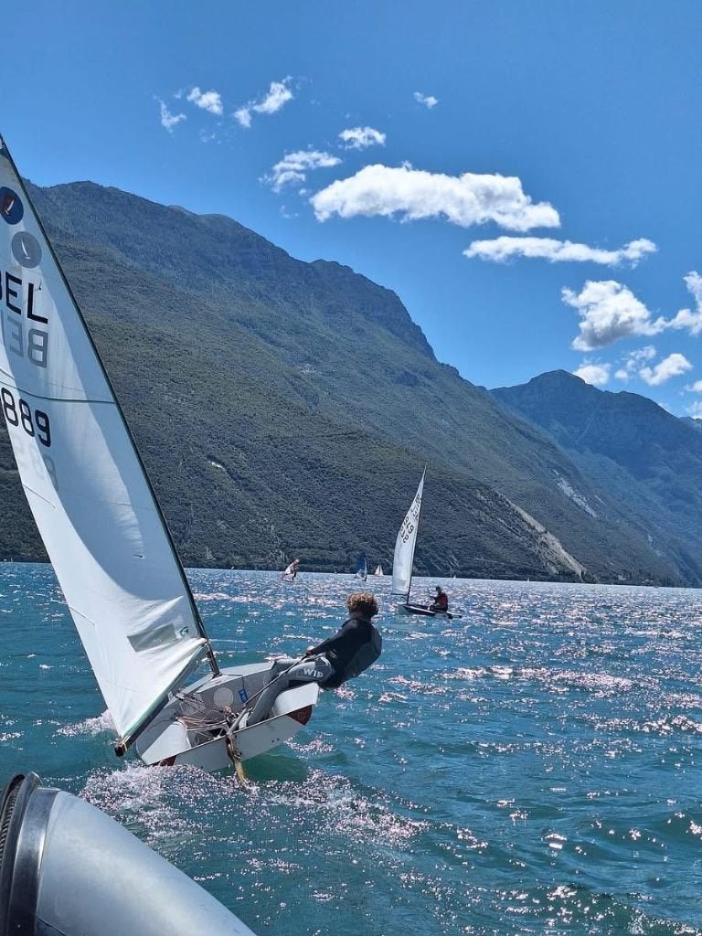 Europe Finessa - construit en 1996, Sports nautiques & Bateaux, Autres types, Autres marques, Polyester, Enlèvement