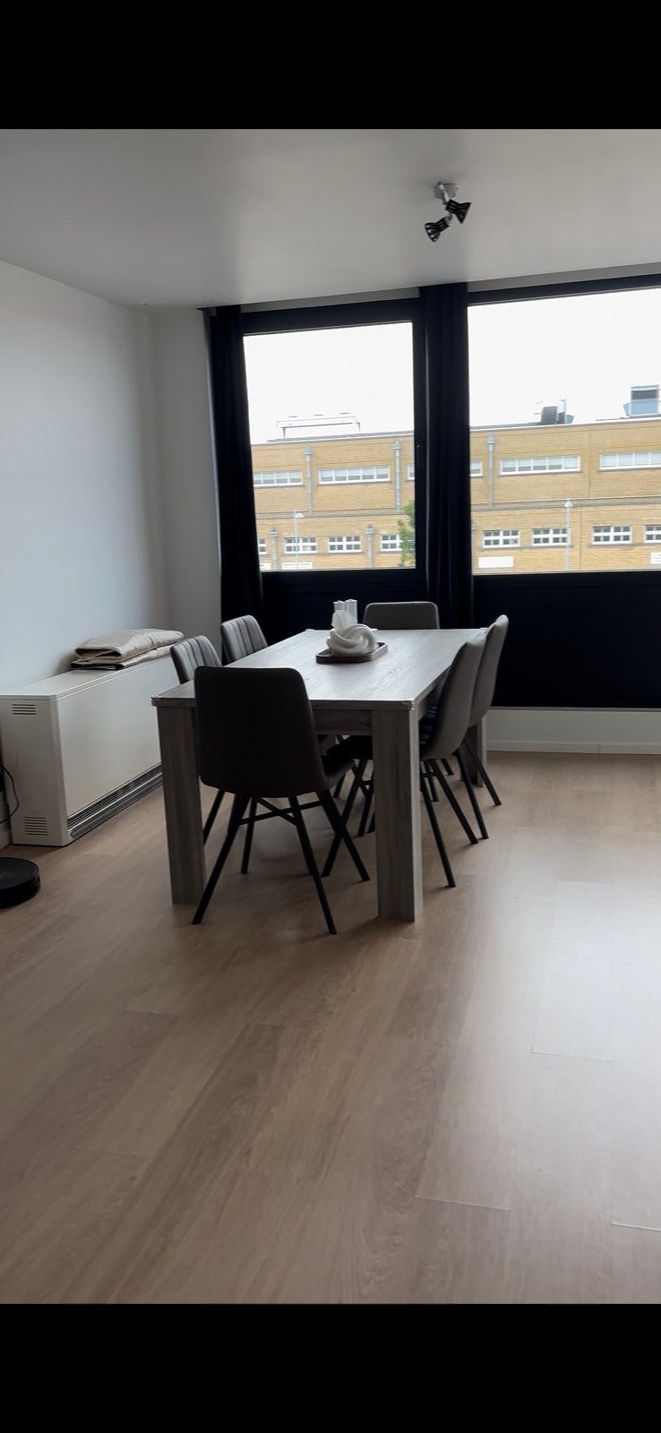 Meubel set te koop, Ophalen, Gebruikt, Grijs hout, 4 tot 6 stoelen