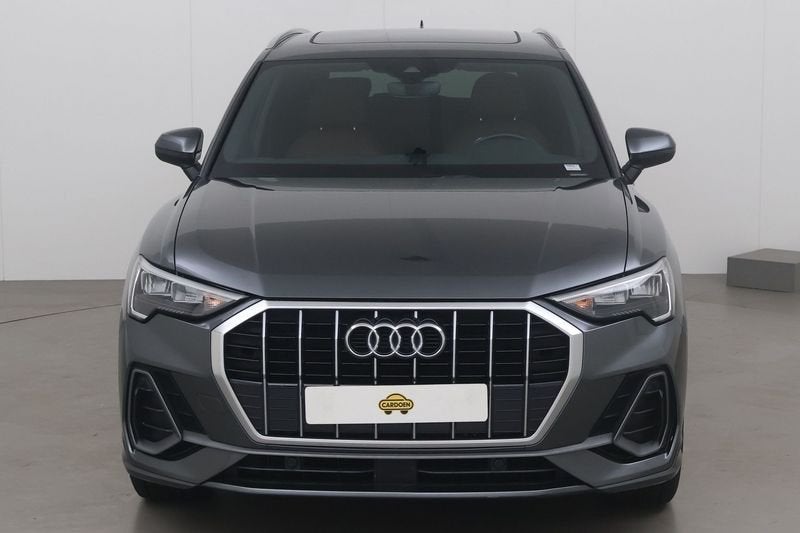 Audi Q3 35 tdi business edition s line s tronic 150 AT, Auto's, Automaat, Gebruikt, 4 cilinders, 5 deurs