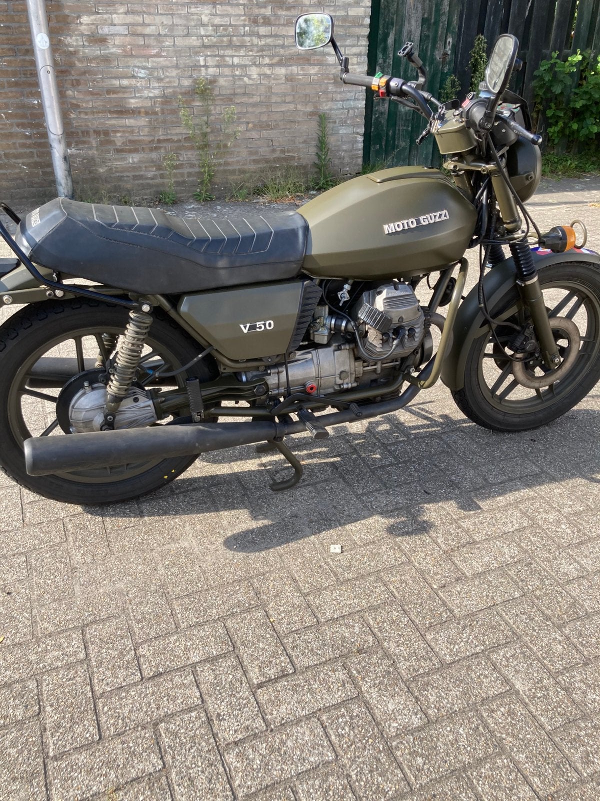 Te koop moto guzzi v50 nato en een moto guzzi v65, Motos, Motos | Oldtimers & Ancêtres
