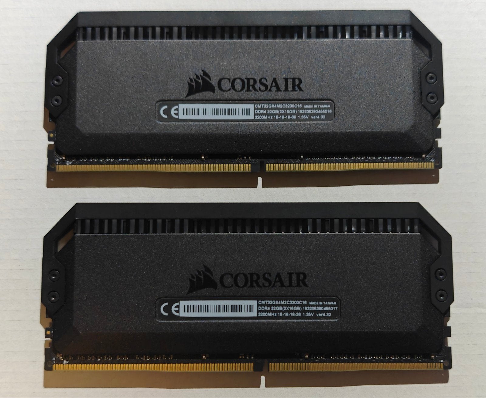 Kit de mémoire RAM DDR4 Corsair Dominator Platinum RGB 32 Go, 32 GB, Enlèvement ou Envoi, Desktop, DDR4