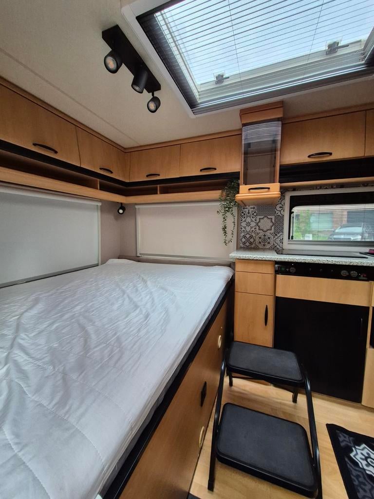 ✅ TE HUUR CARAVAN 5 pers ✅stapelbed✅ airco, Bedrijf, Treinzit, 5 tot 6 meter, 1250 - 1500 kg