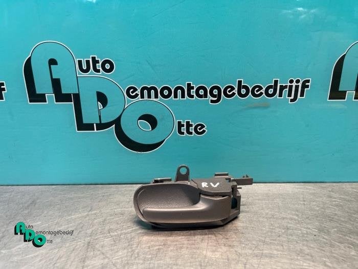 Portiergreep 4Deurs rechts-voor van een Toyota Aygo (Aygo 05, Gebruikt, -, -, Ophalen of Verzenden