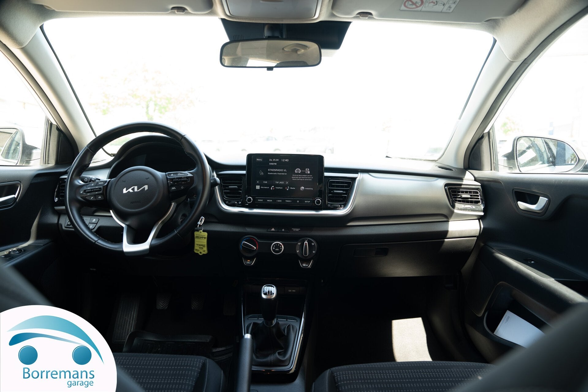 Kia Stonic Business | Camera | CarPlay | Lane Assist, Auto's, Kia, 0 kg, 0 kg, Wit, Bedrijf