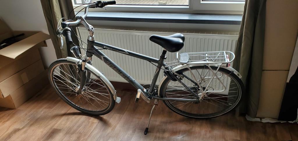 Trek T80 herenfiets maat 50 gebruikte staat

Led voor en ach, Fietsen en Brommers, Ophalen of Verzenden, Versnellingen