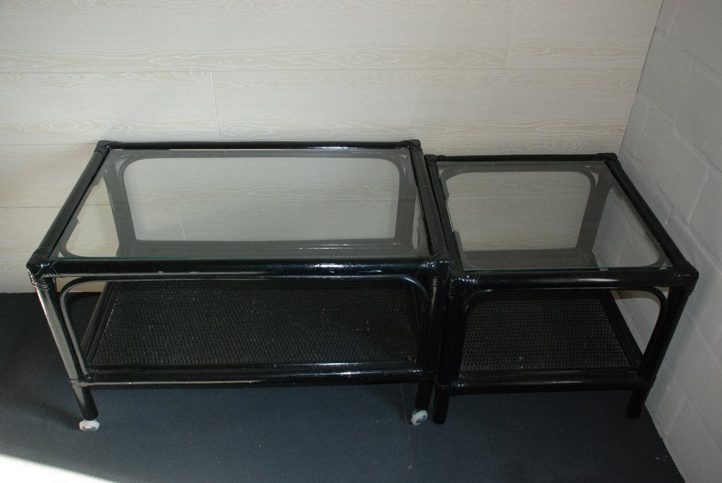 2 rotan-tafeltjes in zwart, Ophalen