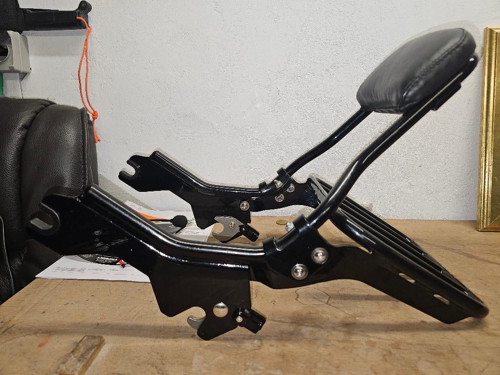 Sissy bar softail street bob, Enlèvement, Neuf
