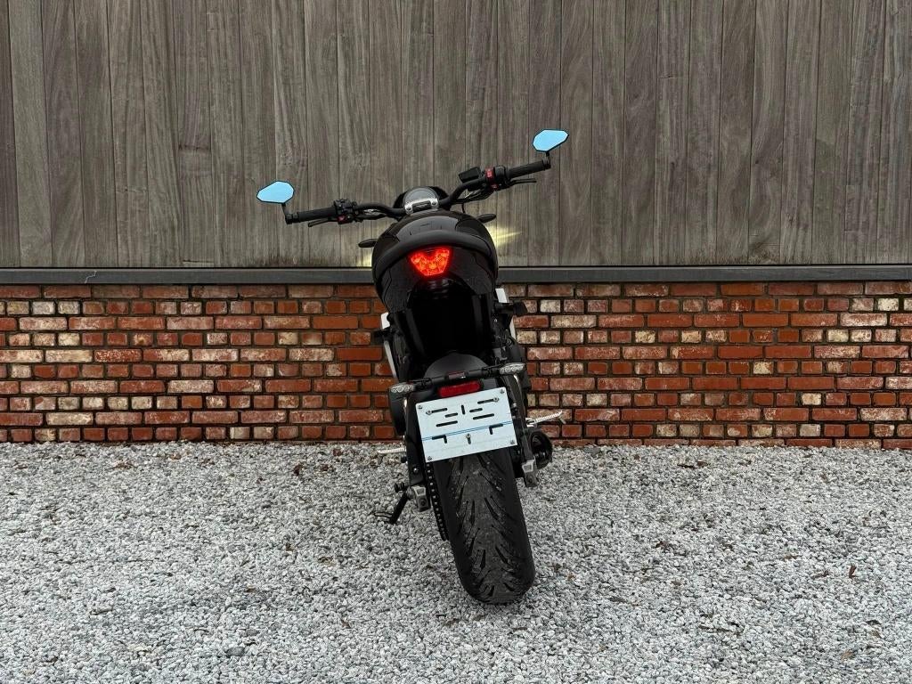 triumph trident 660cc/2023/led/quickshift/radiatorprotector, Motoren, 3 cilinders, Sportuitlaat, Meer dan 35 kW, Naked bike