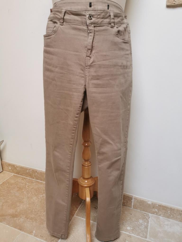 Beau jean femme beige, Enlèvement ou Envoi, Comme neuf, Taille 42/44 (L), Beige